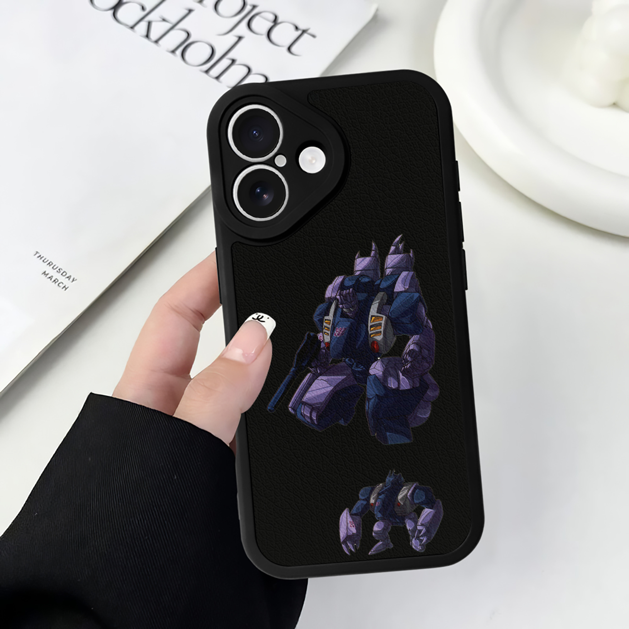 （画像用）  【iPhone 16シリーズ対応】シリコンスマホケース（レザー調） 材質：シリコン